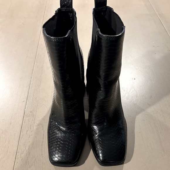 Sam Edelman snake bootie - Picture 7 of 7